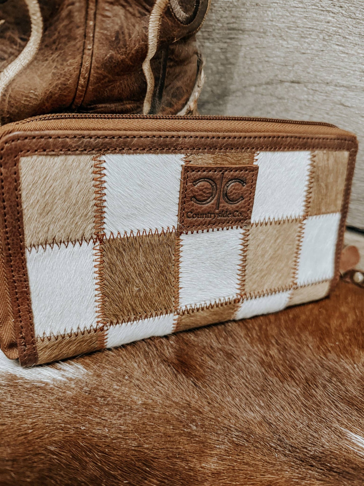 Checkered Cowhide Womens Wallet Wristlet Trendy: Brown