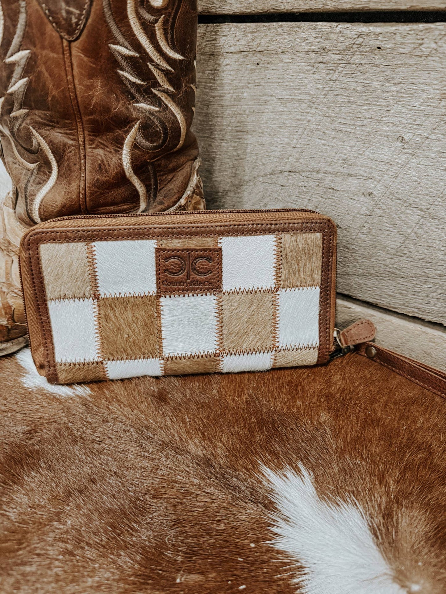 Checkered Cowhide Womens Wallet Wristlet Trendy: Brown