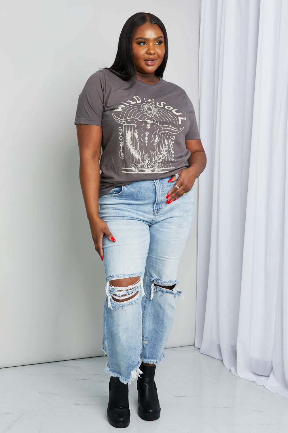 Full Size WILD SOUL Graphic Tee