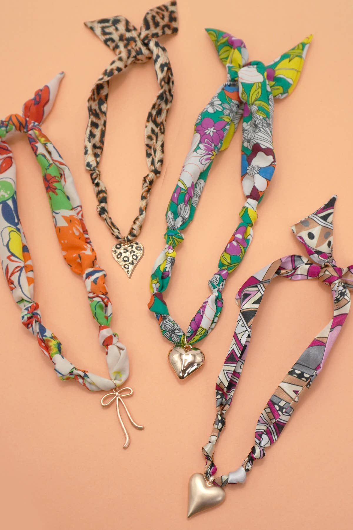 HANDMADE SCARF CHARM NECKLACE | 80N91790: I