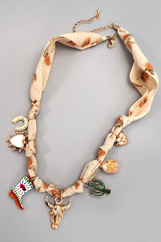 SCARF CHARM NECKLACE-BOOT CACTUS HAT HEART | 80N92365: GOLD