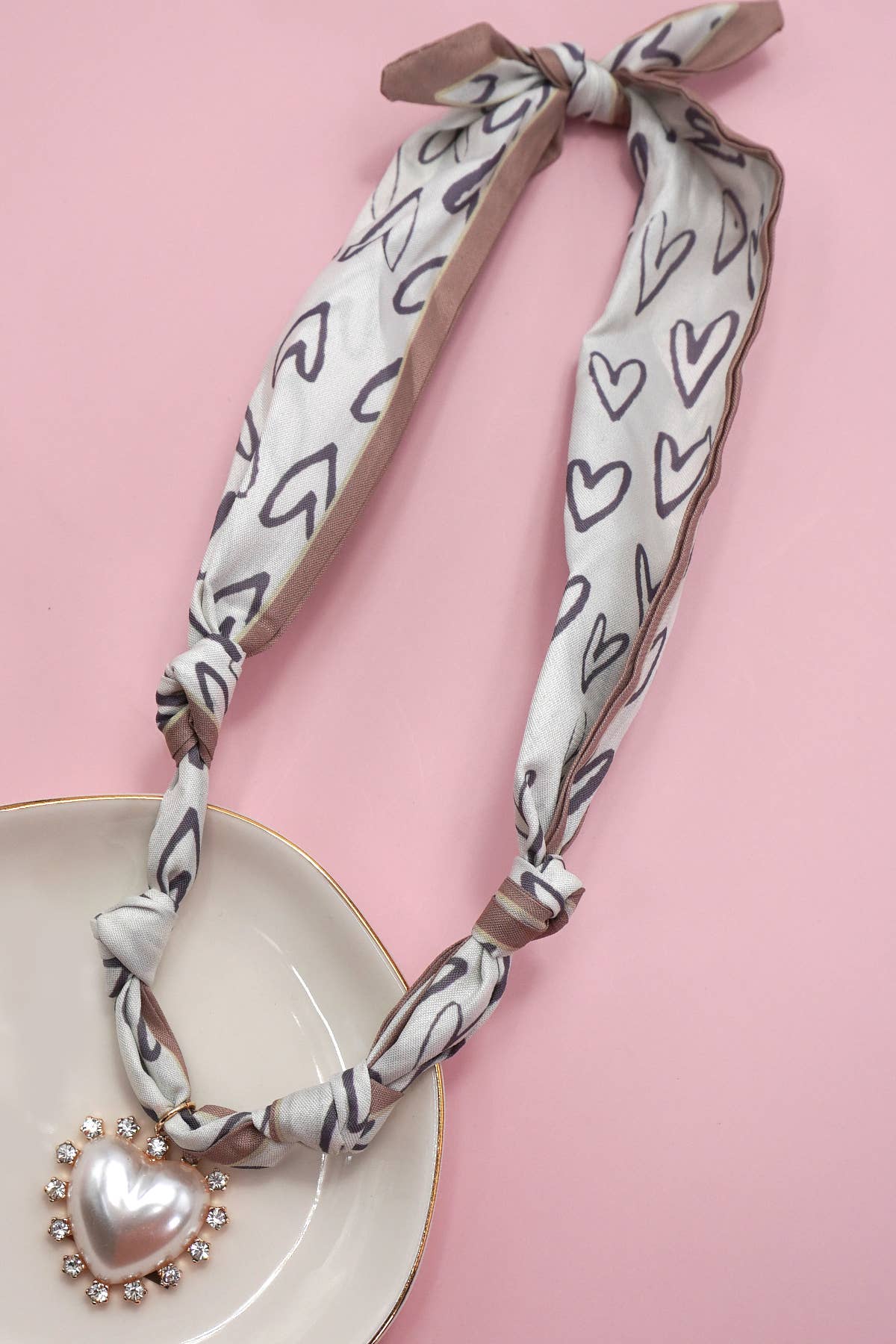 HANDMADE SCARF CHARM NECKLACE | 80N91790: I