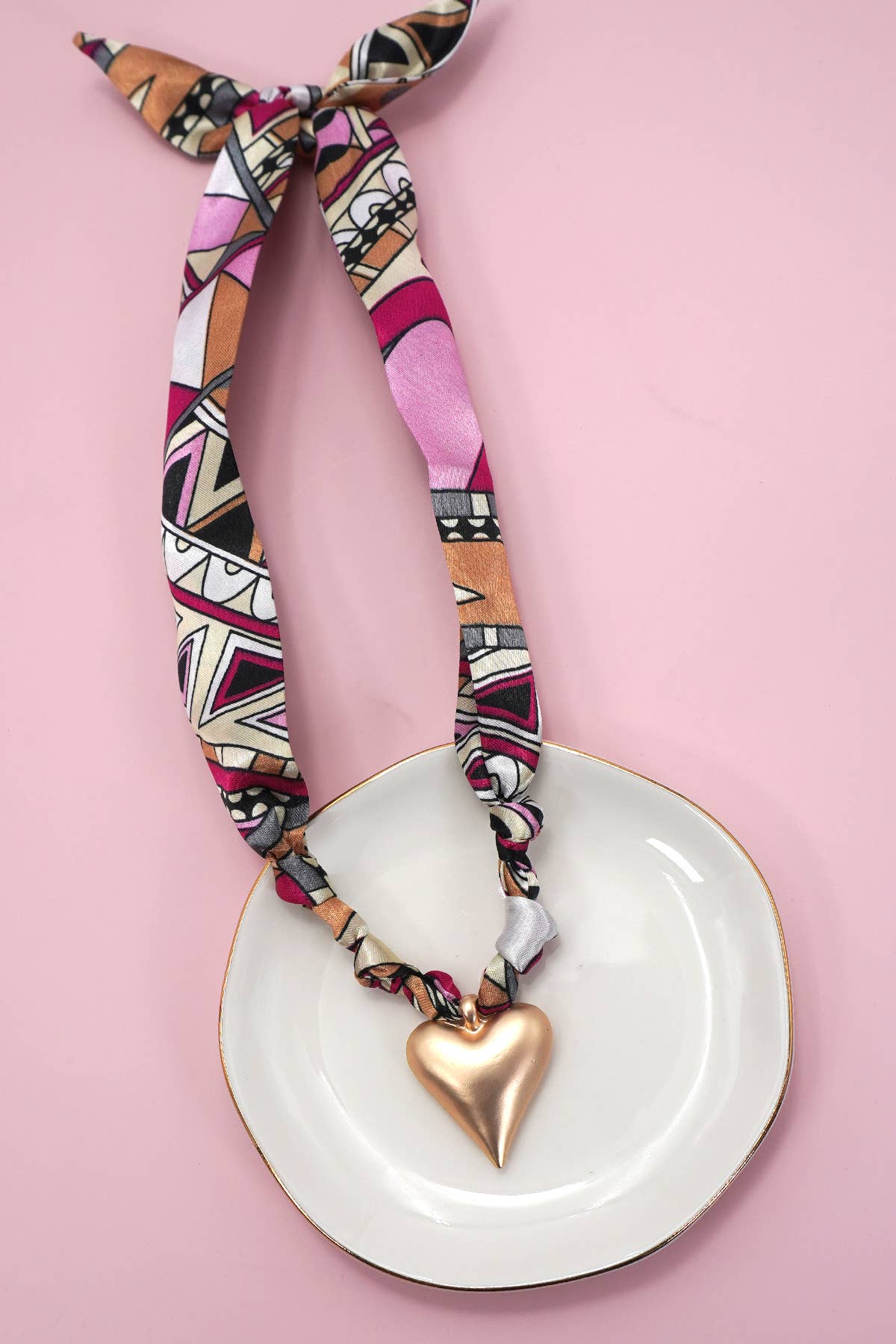 HANDMADE SCARF CHARM NECKLACE | 80N91790: I